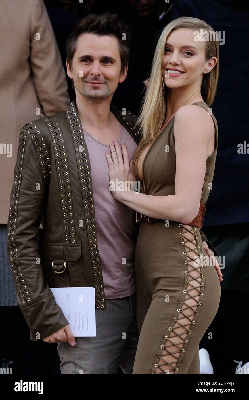 Matthew Bellamy (Muse) and his girlfriend Elle Evans arriving to the  Balmain show as part of Paris Fashion Week Fall/Winter 2016/17 on march 03,  2016 in Paris, France. Photo by Aurore Marechal/ABACAPRESS.COM