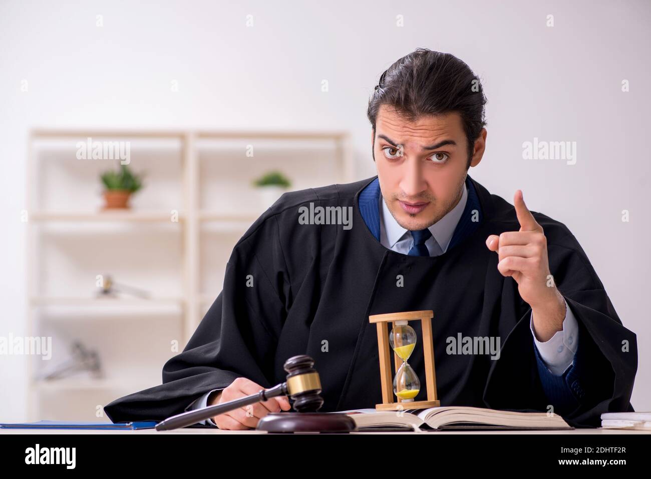 How Many Hours Does A Judge Work? How Many Hours Does A Judge Work?