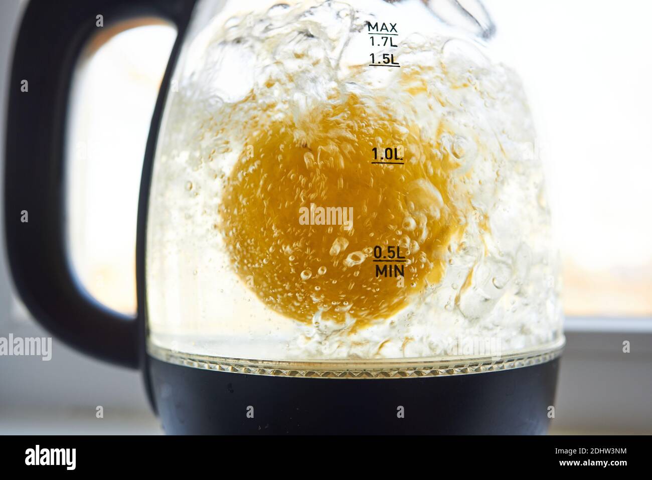 Descaling a kettle hires stock photography and images Alamy
