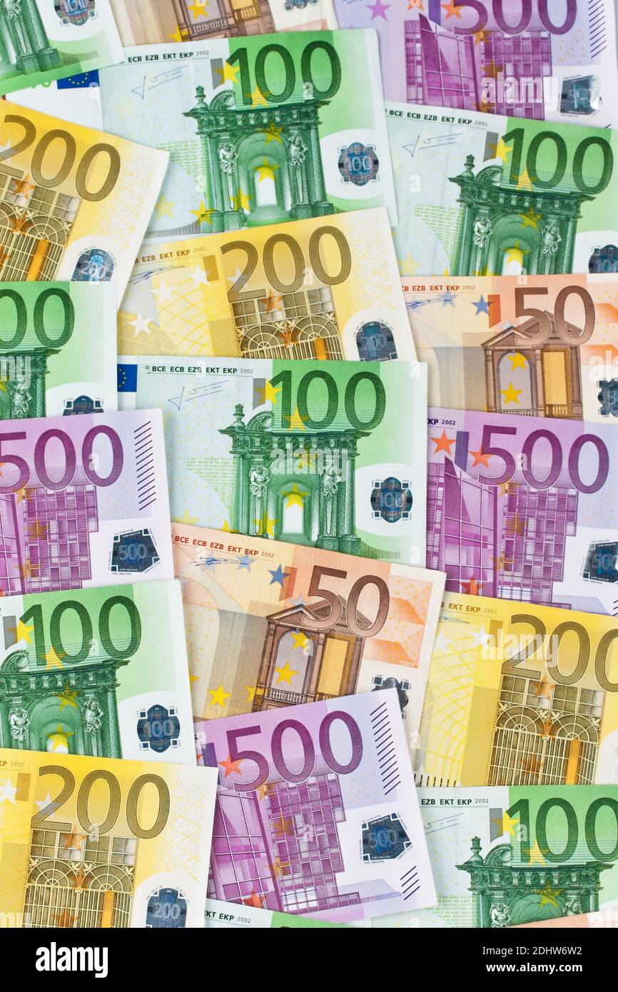 Viele verschiedene Euro-Geldscheine  Symbolfoto für Reichtum und Geldanlage. Stock Photo