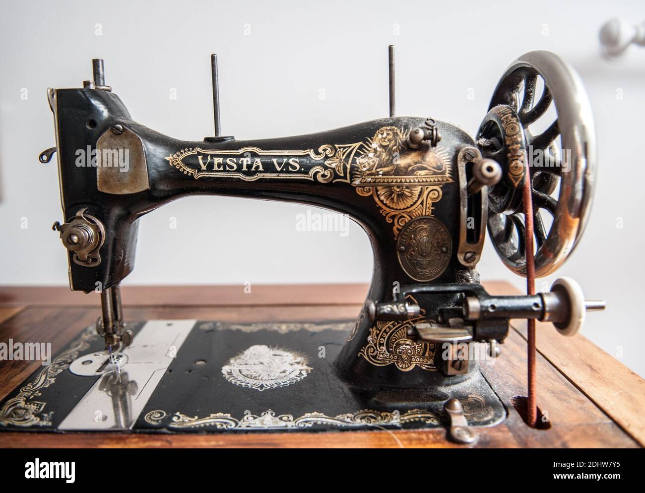 A original Vesta sewing machine, fully functional, with almost a hundred  years of life Stock Photo - Alamy