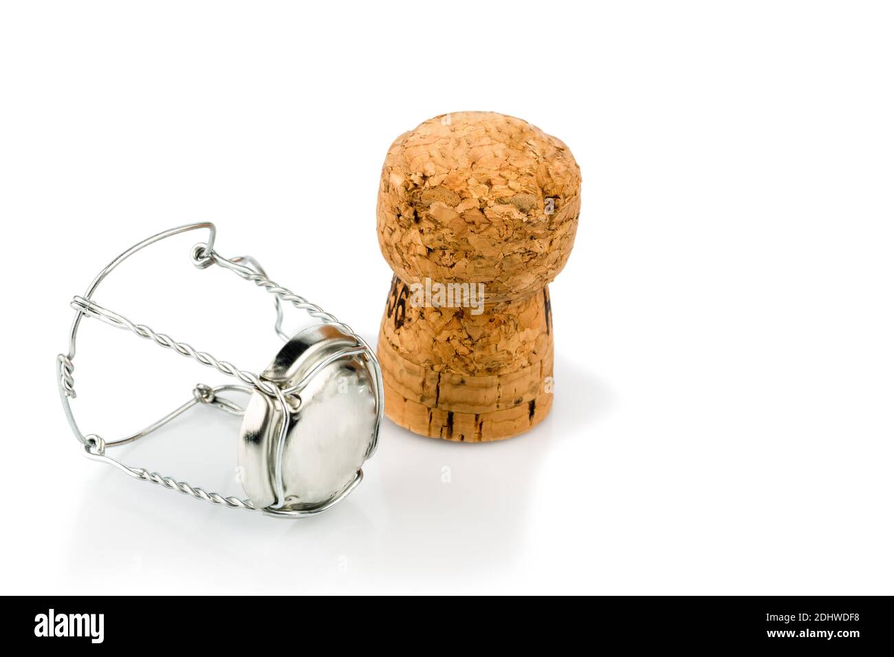 Agraffe und Sektkorken, Symbolfoto, Feierlichkeiten, Genuss und Alkoholkonsum Stock Photo