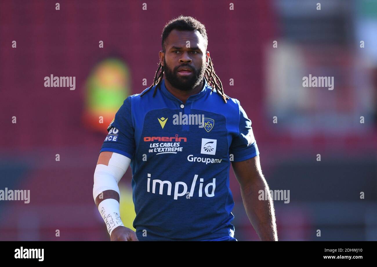 Maxime BAUDONNE of Racing 92, Kevin VIALLARD of Clermont, Ibrahim