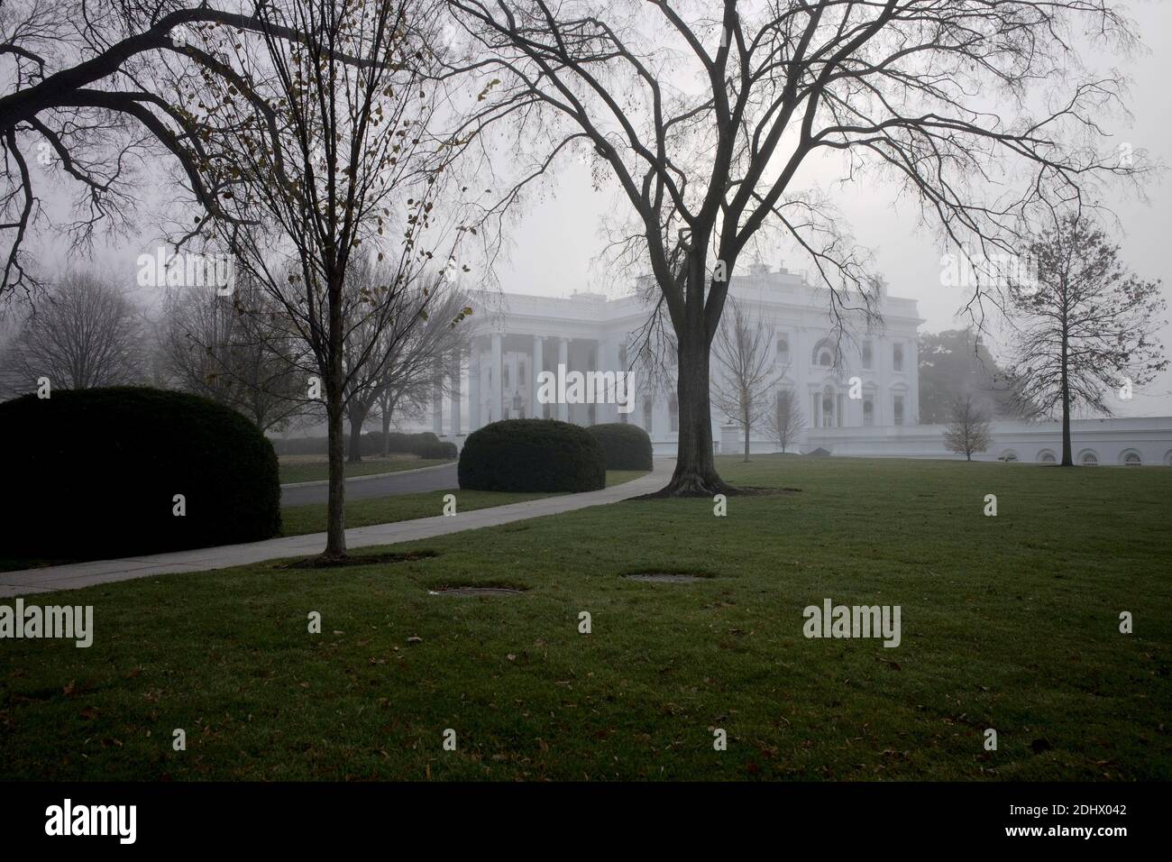 A fog surrounds the White House ahead of U.S. President Donald Trump's travel to West Point, in Washington, U.S., December 12, 2020. REUTERS/Cheriss May Stock Photo