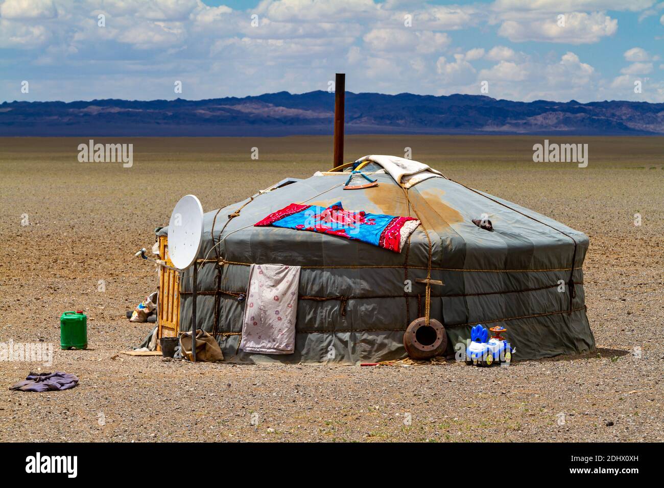 Yurt Camp in the landscape of Mongolia Stock Photo