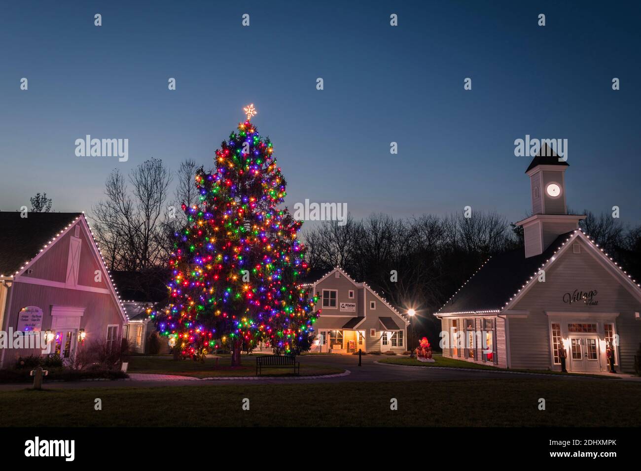 Cross lined decoration hires stock photography and images Alamy