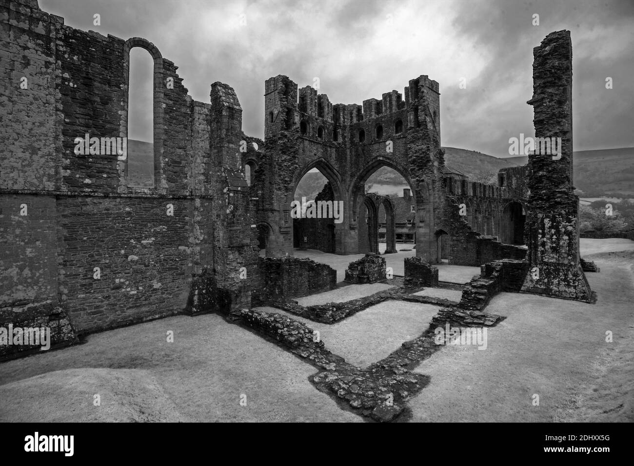 llanthony priory, brecon beacons national park in monmouthshire, south east wales: Stock Photo