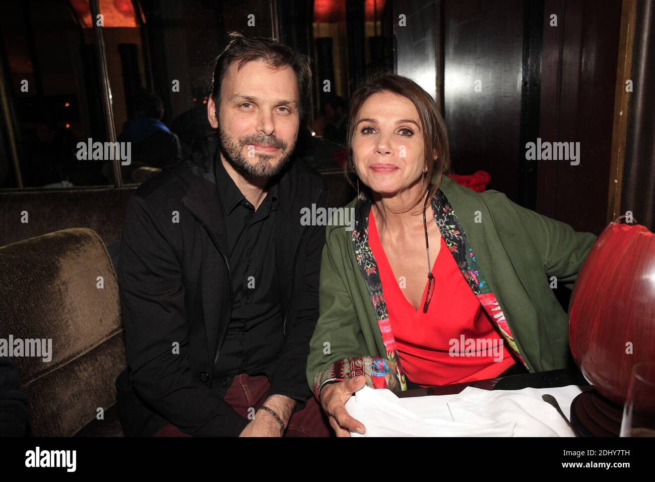 Exclusif Victoria Abril Et Son Compagnon Nicolas Lors Du Diner D Anniversaire De Sam Bobino Au Restaurant L Esplanade A Paris France Le 31 Mars 16 Pour Son Anniversaire Le Relation Publique Parisien