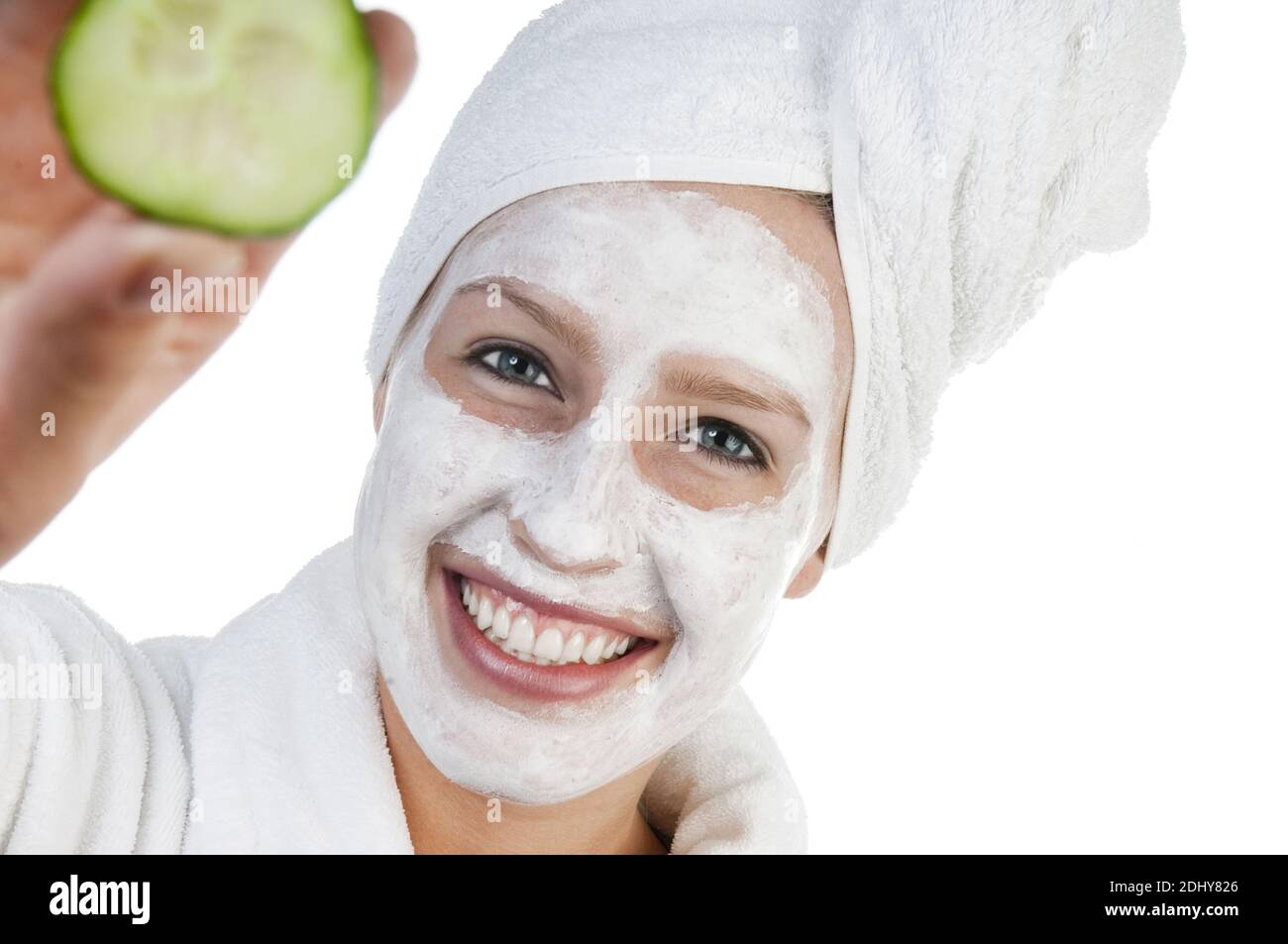 Schönheitspflege, Frau mit Gurkenmaske Stock Photo