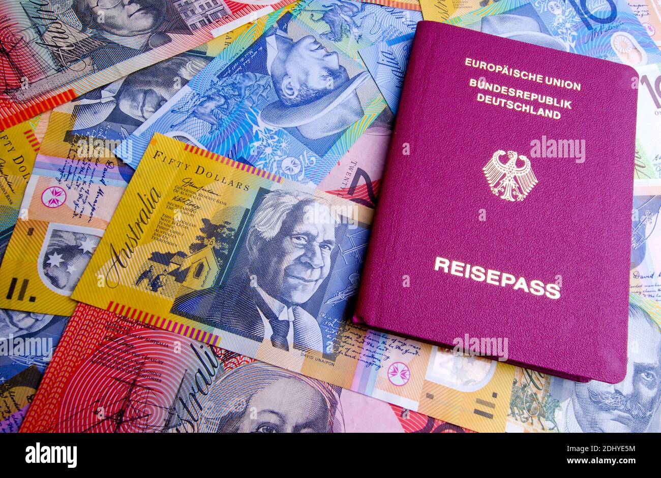 Reisekosten - Pass - Australische Dollars Stock Photo