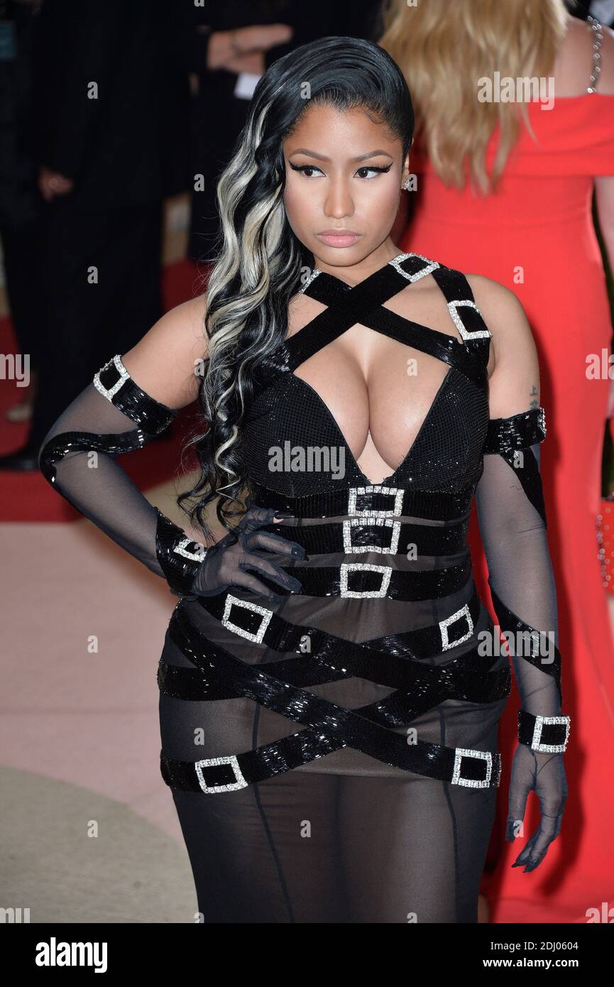 Nicki Minaj attends the Manus x Machina: Fashion in an Age of Technology Costume Institute Benefit Gala at Metropolitan Museum of Art on May 2, 2016 in New York City, NY, USA
