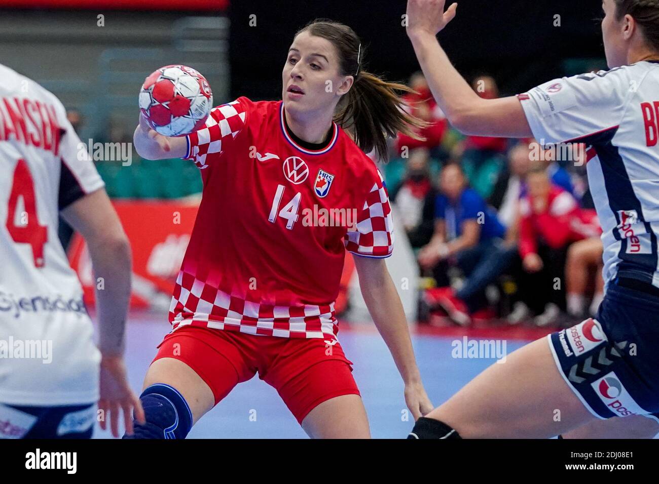 Larissa kalaus hires stock photography and images Alamy