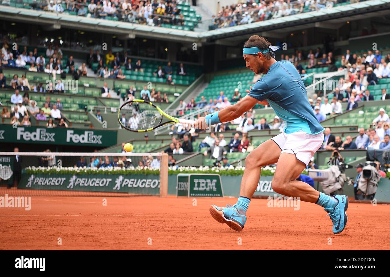 Spain's Rafael Nadal plays Argentina's Facundo Bagnis in their men's second  round match at the Roland Garros 2016 French Tennis Open in Paris, France,  on May 26, 2016. Photo by Christian Liewig/ABACAPRESS.COM