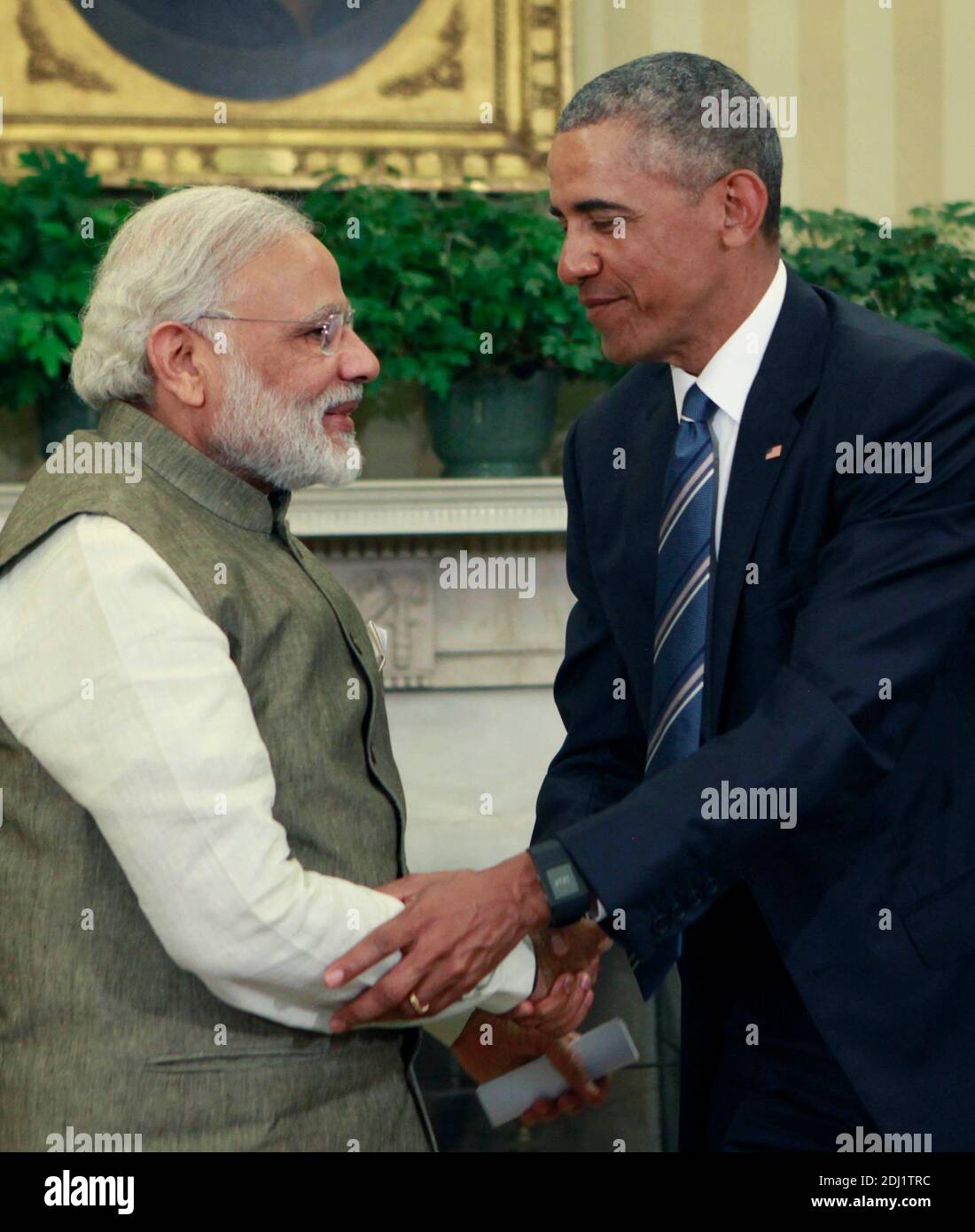President Barack Obama meets with India's Prime Minister Narendra Modi ...