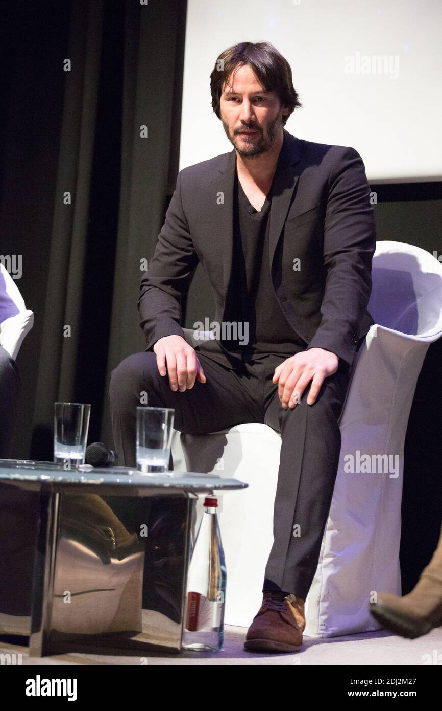 KEANU REEVES PRESENTE SON DOCUMENTAIRE 'SIDE BY SIDE, LA REVOLUTION NUMERIQUE' A L'HOTEL LE ROYAL MONCEAU, PARIS, 12/04/2016. Photo by Nasser Berzane/ABACAPRESS.COM Stock Photo