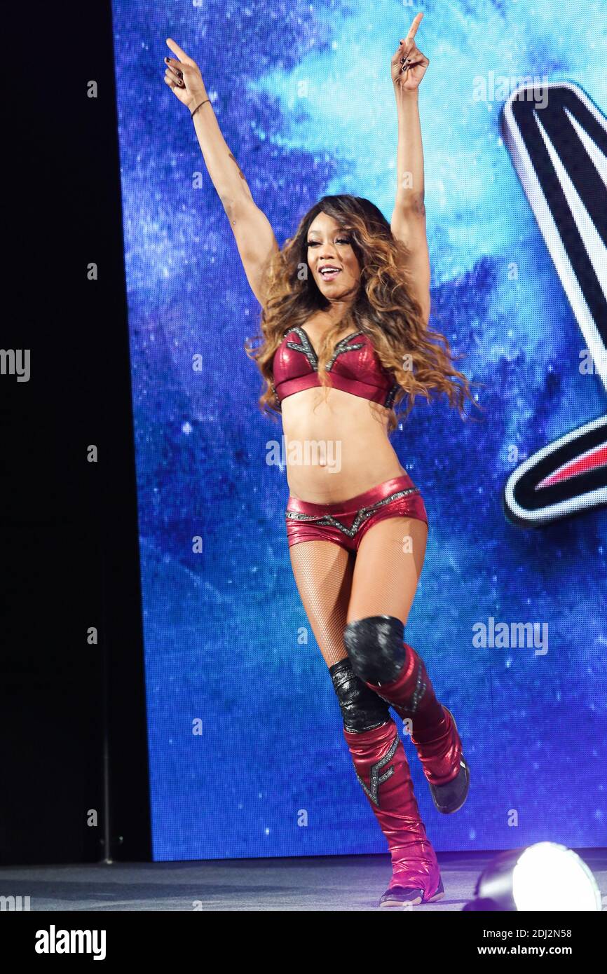 Alicia fox