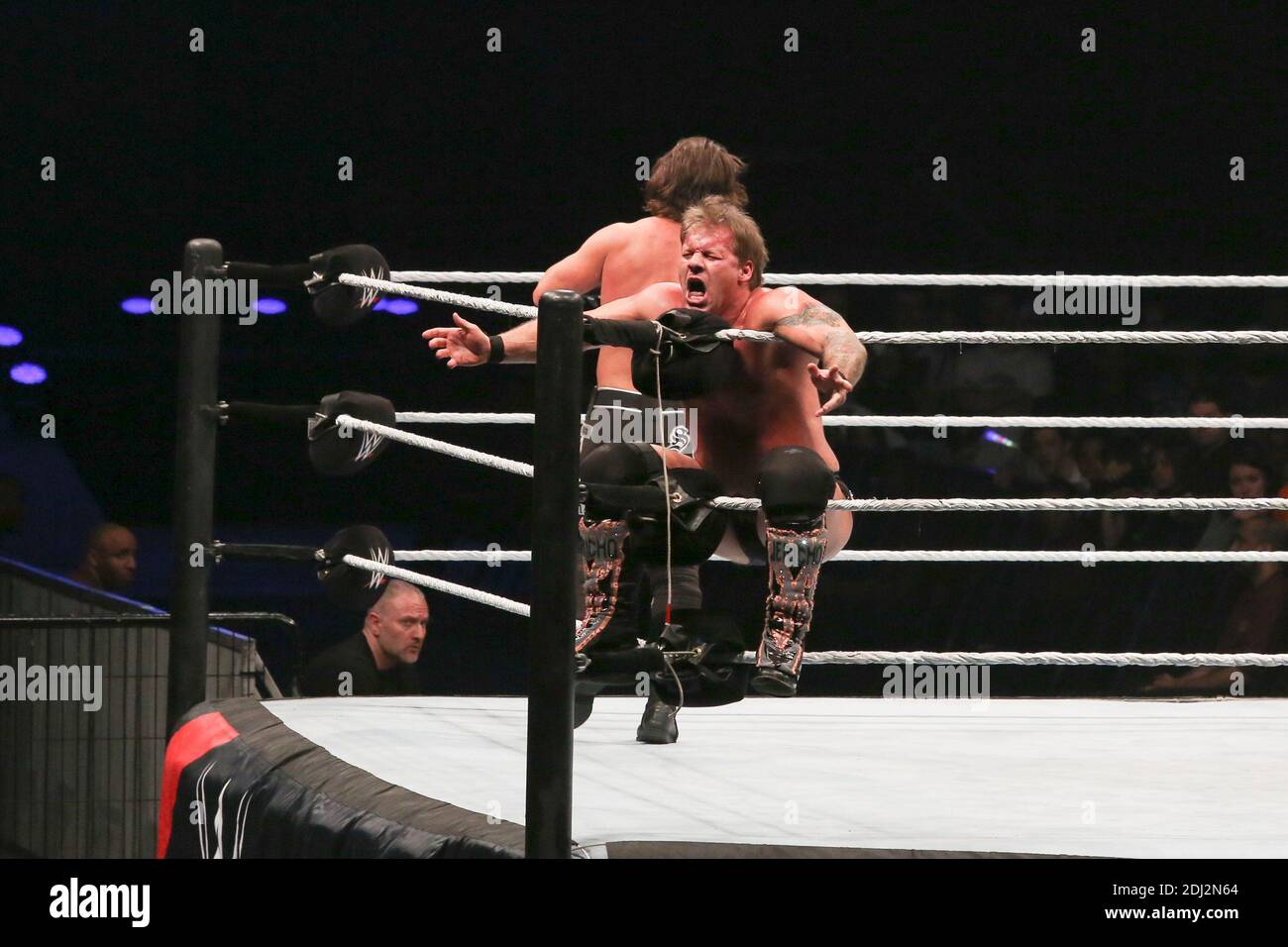 JERICHO VS AJ STYLES CATCH WWE LIVE PARIS A L ACCOR HOTEL ARENA BERCY Photo by Nasser Berzane ABACAPRESS.COM Stock Photo Alamy
