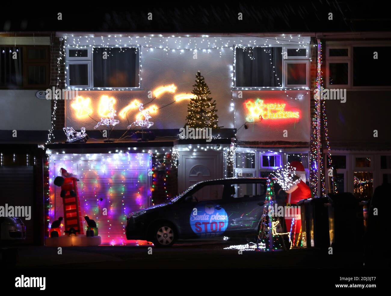Peterborough, UK. 10th Dec, 2020. A house decorated with lots of