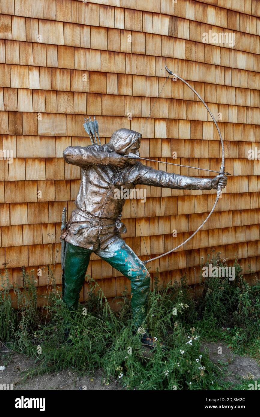 Sculpture of Robin Hood, Sherwood Forest, Nottinghamshire, UK. Stock Photo