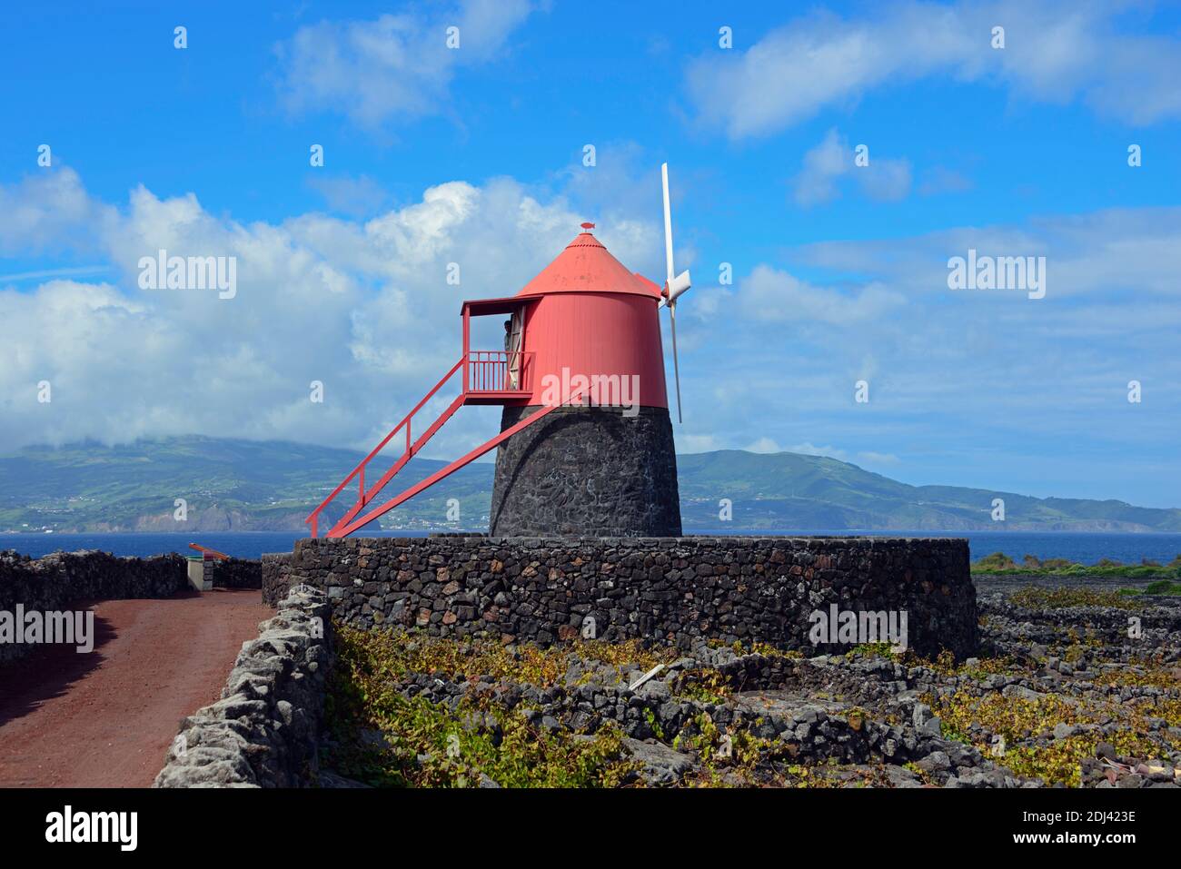 Moinho de vento hi-res stock photography and images - Alamy