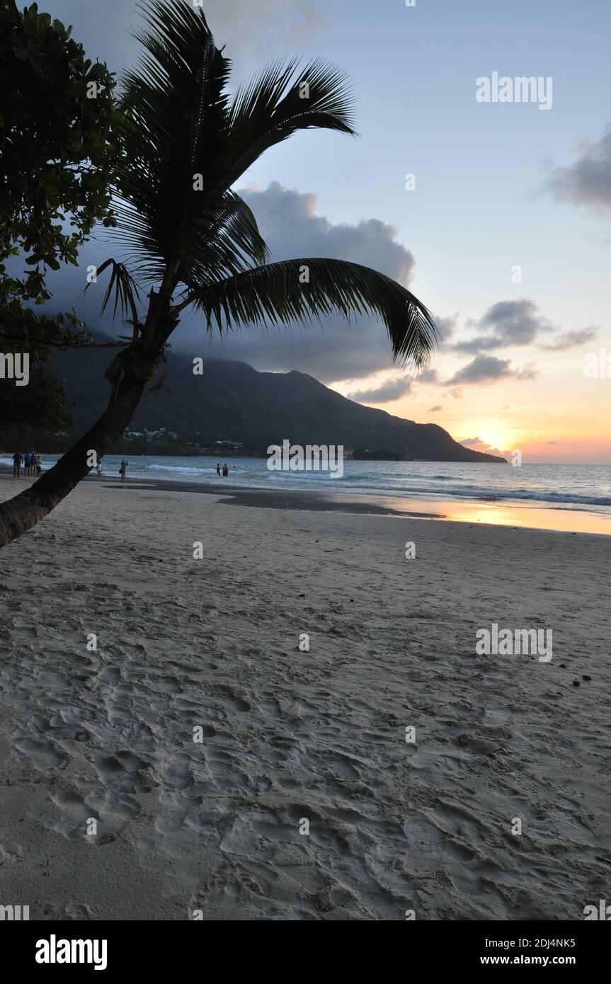 Sunset on the beach of beau vallon.Mahé is the largest island in the Seychelles archipelago, in the Indian Ocean off East Africa. Truly heaven on earth Stock Photo