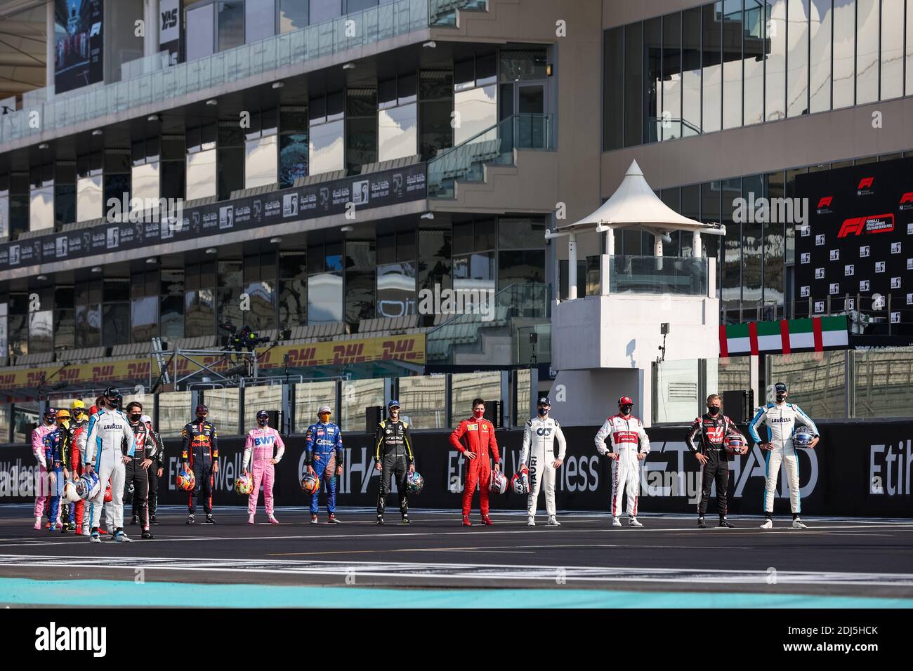 Abu Dhabi, UAE. 12th December, 2020. Drivers group picture of the end of the year during the Formula 1 Etihad Airways Abu Dhabi Grand Prix 2020, from December 11 to 13, 2020 on the Yas Marina Circuit, in Abu Dhabi - Photo Antonin Vincent / DPPI / LM Credit: Gruppo Editoriale LiveMedia/Alamy Live News Stock Photo