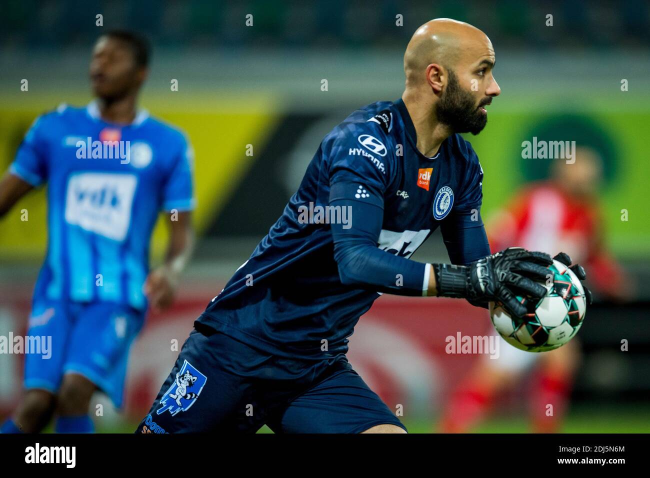Kaa Gent Goalkeeper High Resolution Stock Photography And Images Alamy
