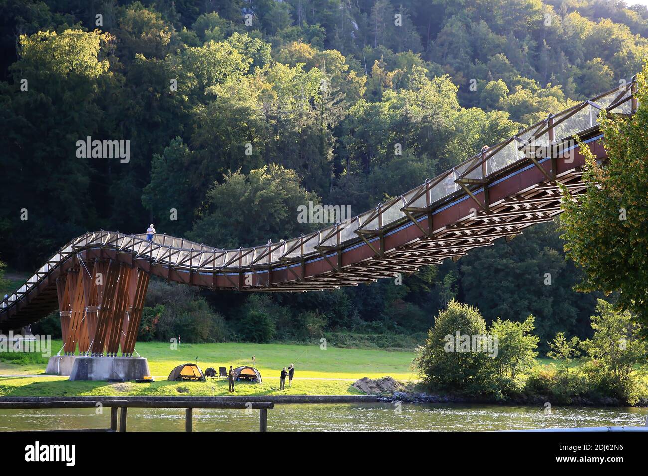 Essinge Bridge Essing / Germany - 18 09 2020: The wooden bridge Tatzlwurm is a sight ...