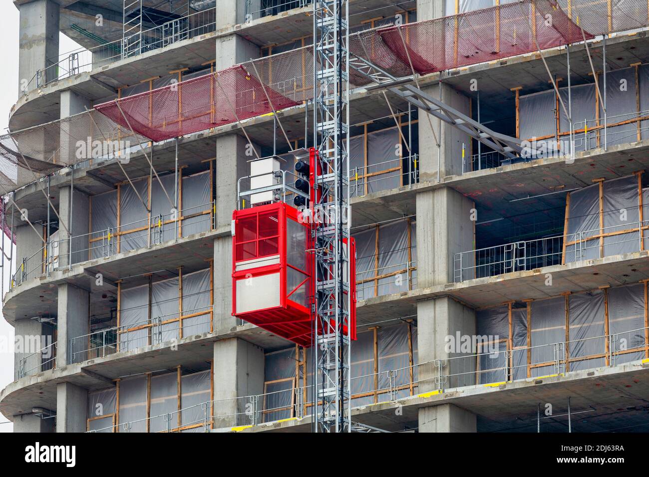 Construction hoists elevator for workers and material at the