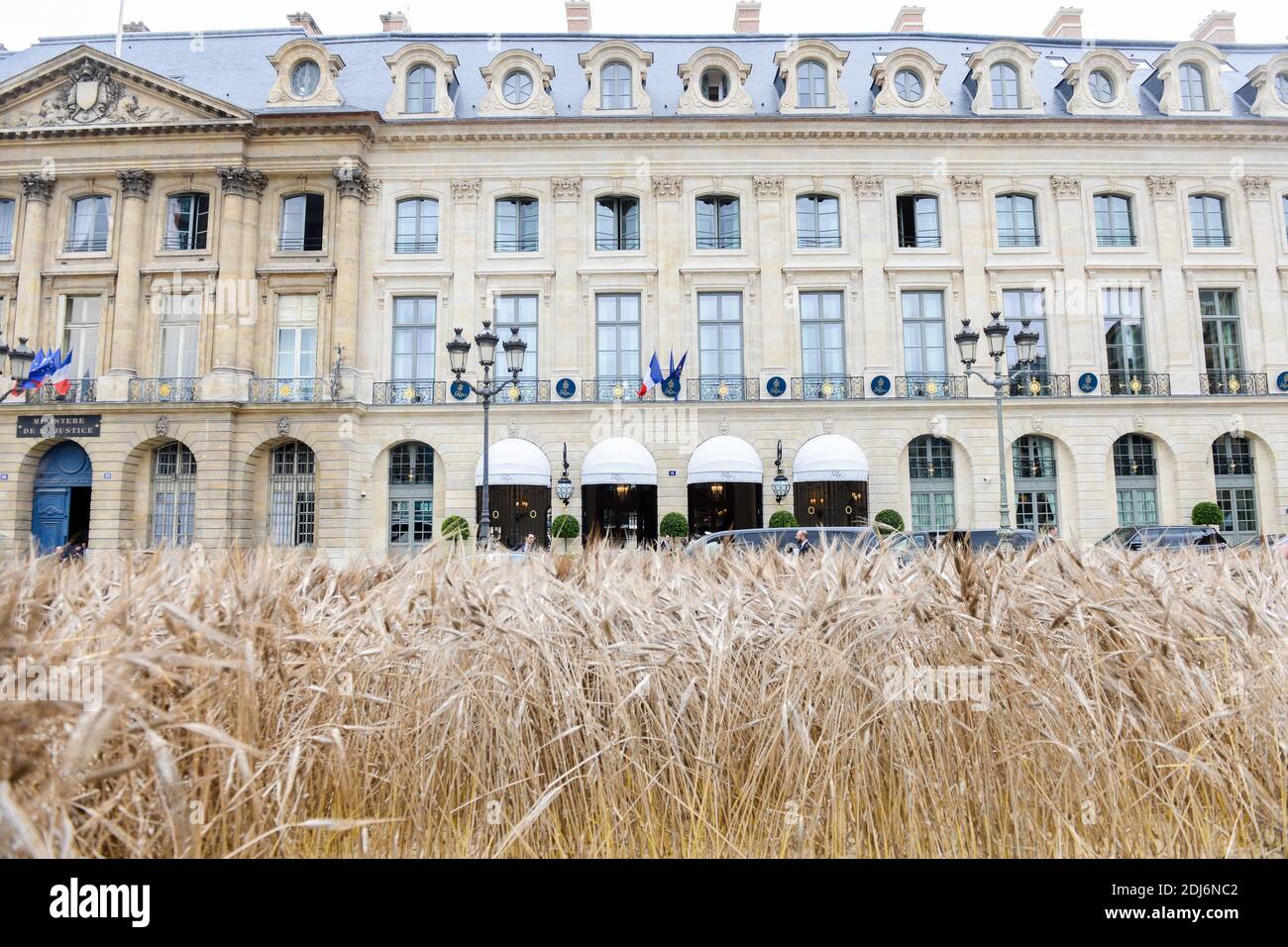 Gabrielle chanel ritz hotel hi-res stock photography and images - Alamy