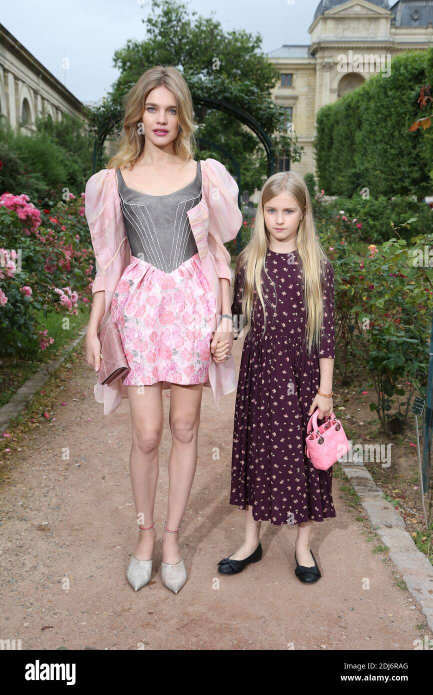 Qirgiz fohishalari mushuk Jinsiy aloqa qay mastru