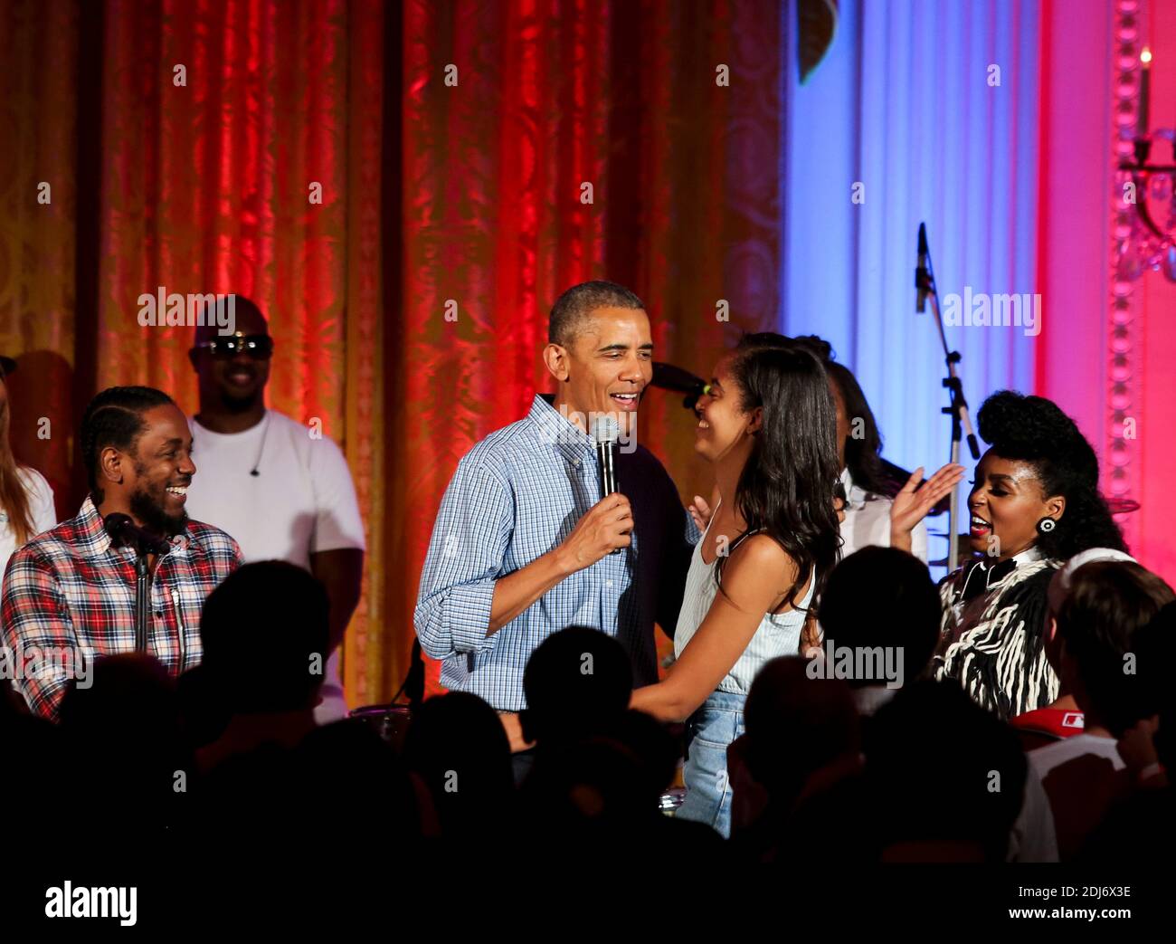 US President Barack Obama sings Happy Birthday to his daughter Malia