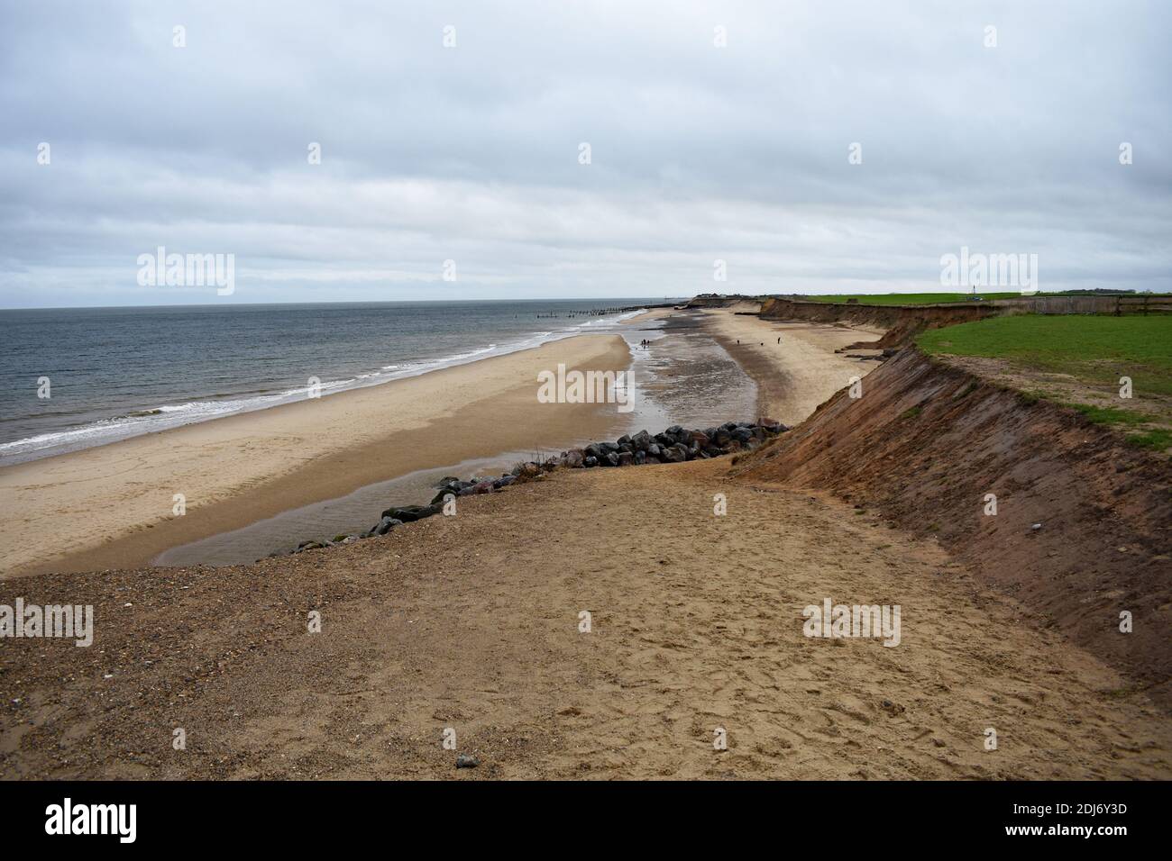 Cliffs down in to the sea hi-res stock photography and images - Alamy