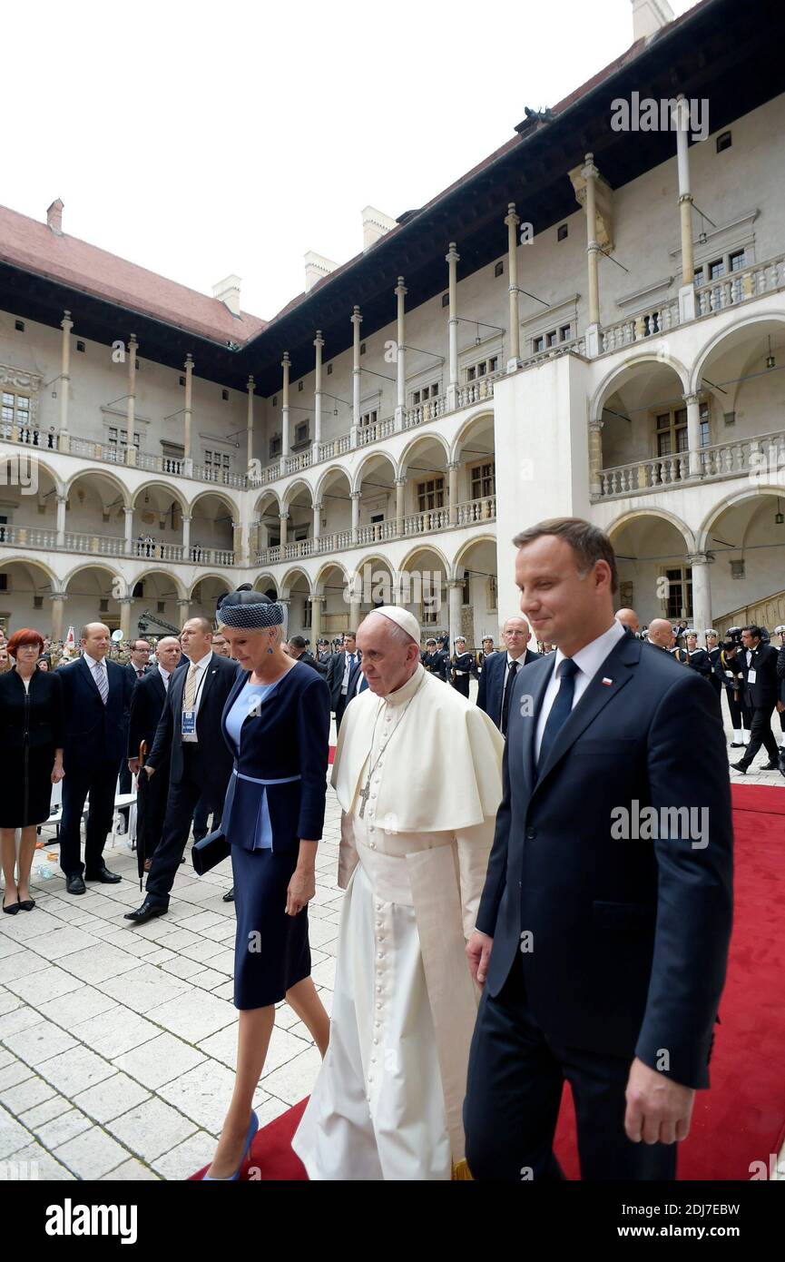 Pope Francis, Polish Prezydent Andrzej Duda and Poland's First Lady Agata Kornhauser-Duda arrive at Wawel Castle in Krakow, Poland on July 27, 2016. Pope Francis is in Krakow to celebrate World Youth Day, the event in which hundreds of thousands of young people from all over the world gather. Photo by ABACAPRESS.COM Stock Photo
