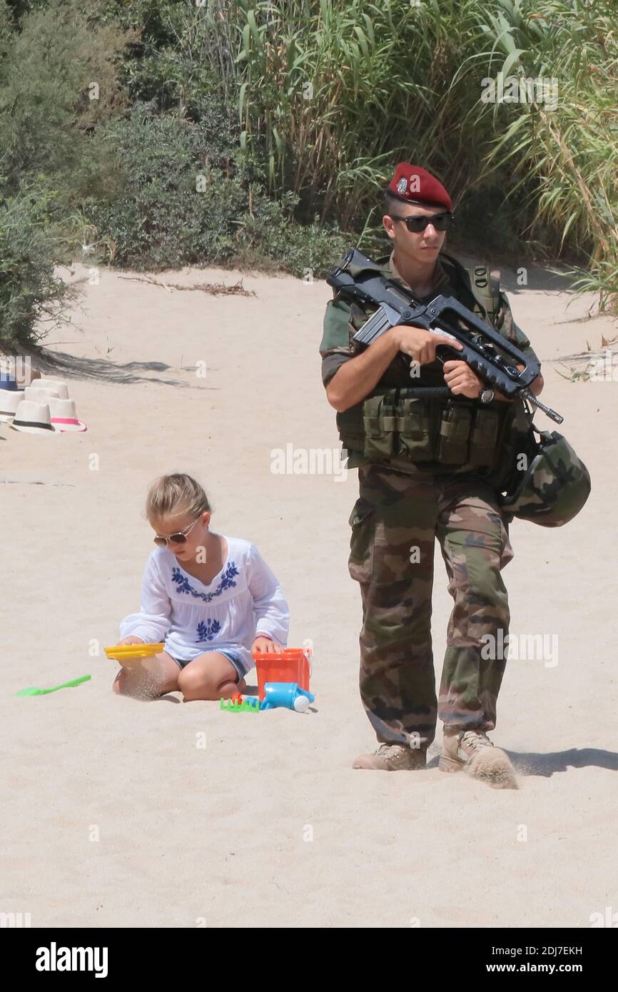 Plage militaire hi-res stock photography and images - Alamy
