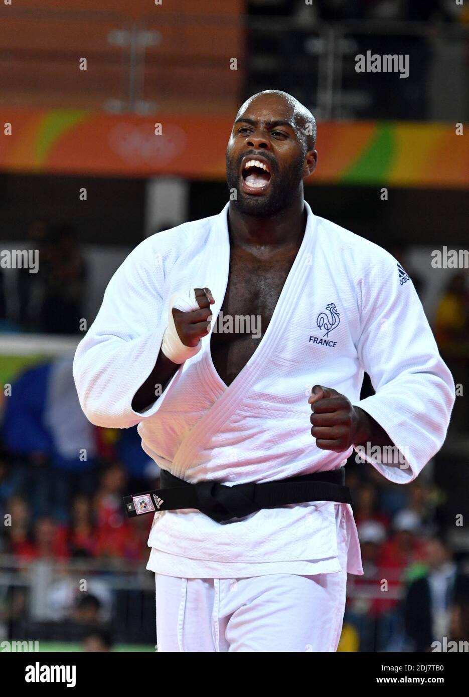 Tedyy Riner Teddy Riner defeats Hisayoshi Harasawa in the final of the Judo +100kg ...
