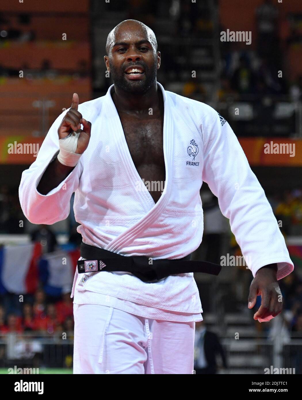 Tedyy Riner Teddy Riner defeats Hisayoshi Harasawa in the final of the Judo +100kg ...