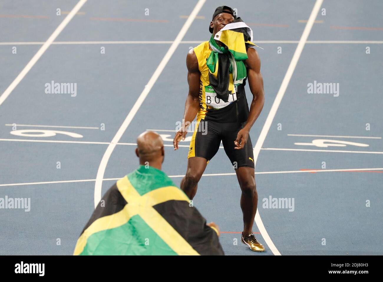 Jamaica's Team With Usain Bolt Won A Gold Medal In The 4x100 M Relay 