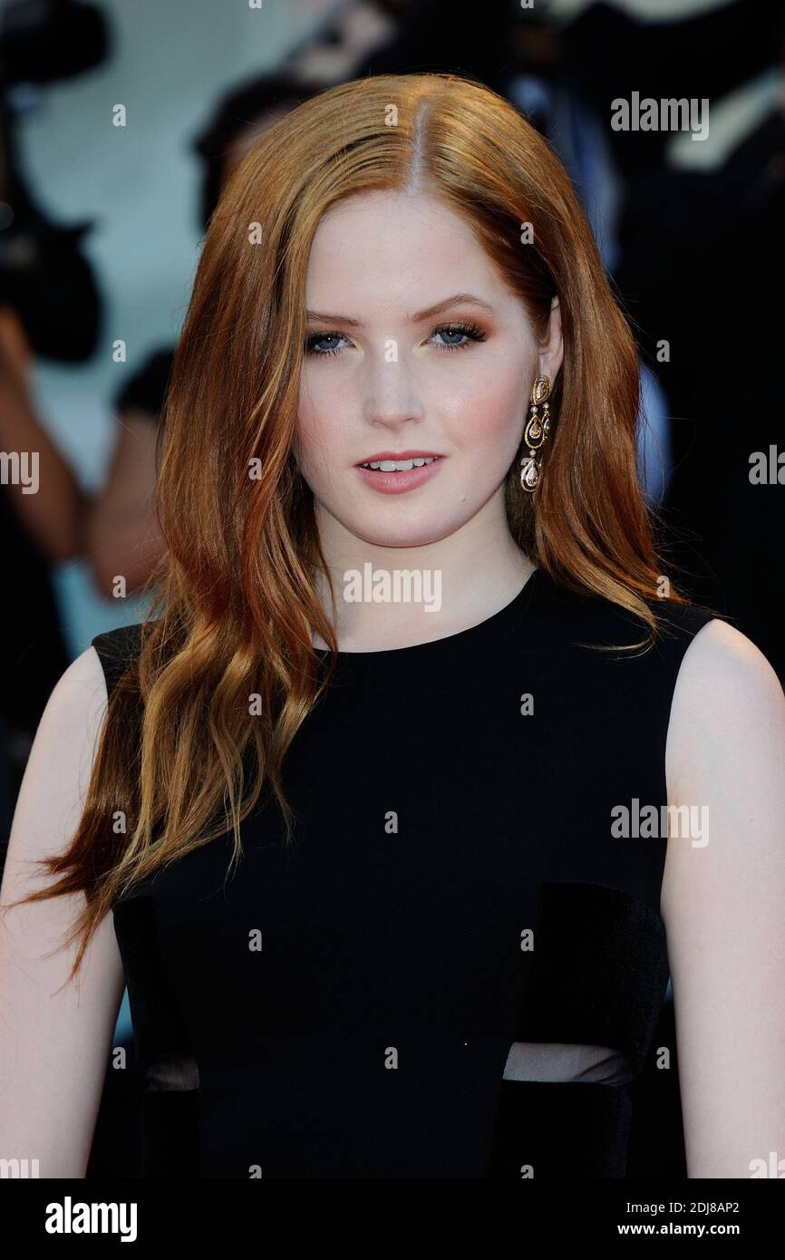 Ellie Bamber attending the 'Nocturnal Animals' Premiere on the Lido in ...