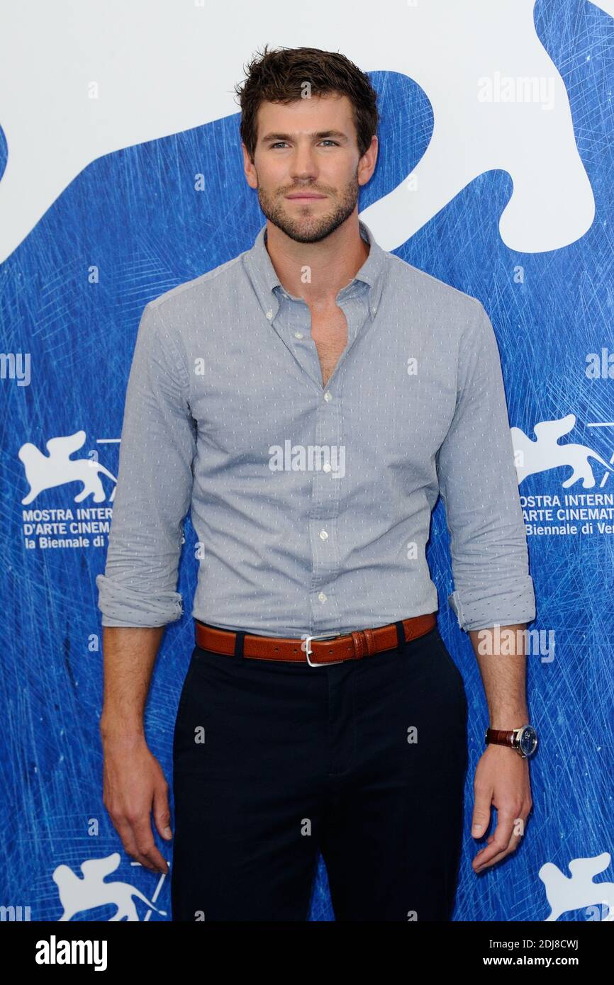 Austin Stowell attending the 'In Dubious Battle' Photocall on the Lido