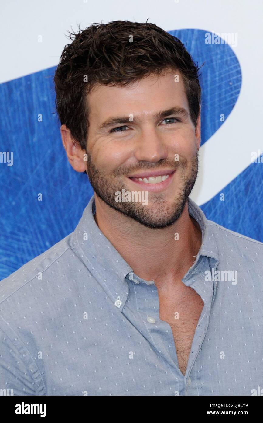 Austin Stowell attending the 'In Dubious Battle' Photocall on the Lido