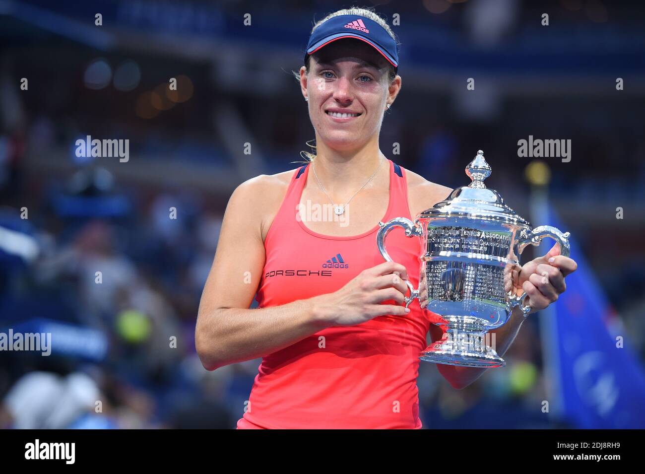 Angelique Kerber Ger Presented With Women Single S Trophy At The 16 Us Open At Billie Jean