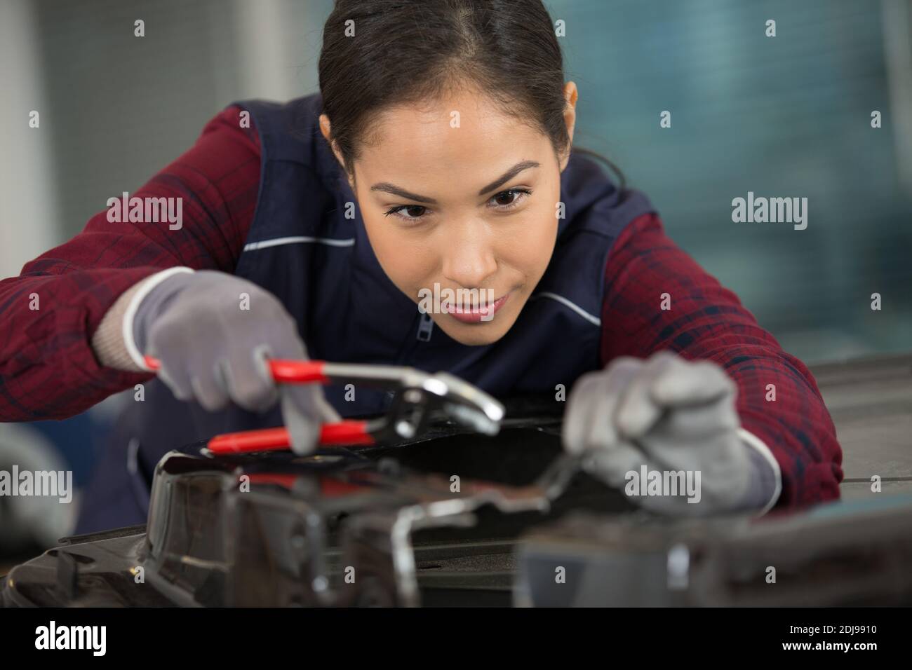 Assemble car parts hires stock photography and images Alamy
