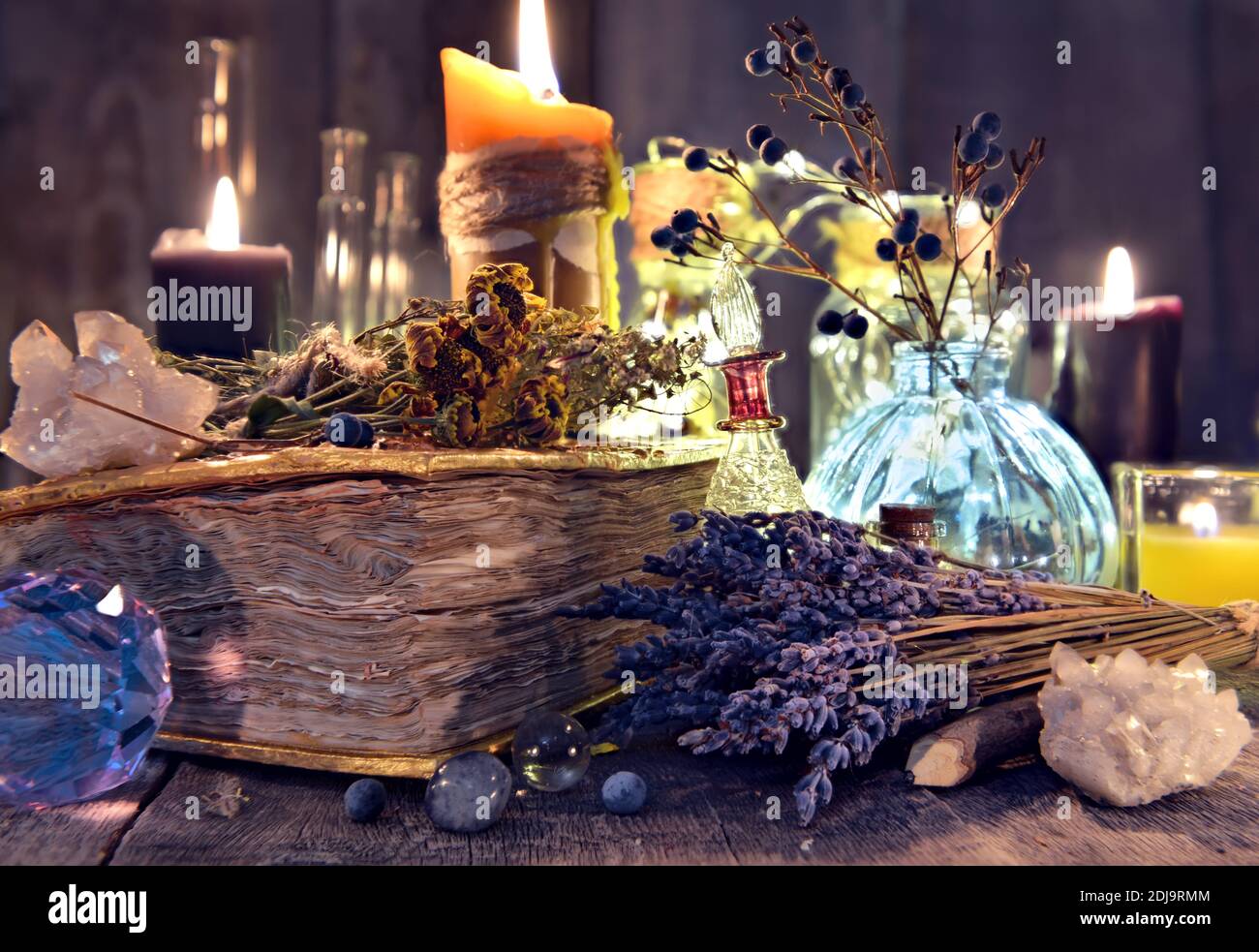 Magic ritual. Wicca, esoteric and occult background with vintage witch ...