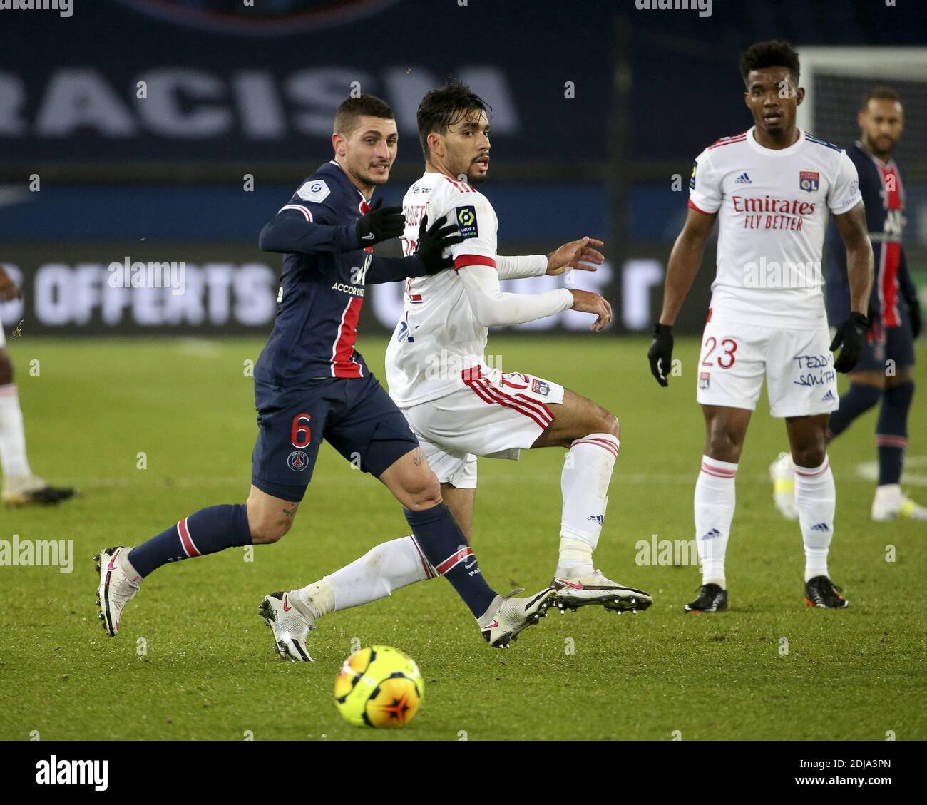 Lucas Paqueta of Lyon, Marco Verratti of PSG (left) during the French championship Ligue 1 football match between Paris Saint-Ge / LM Stock Photo