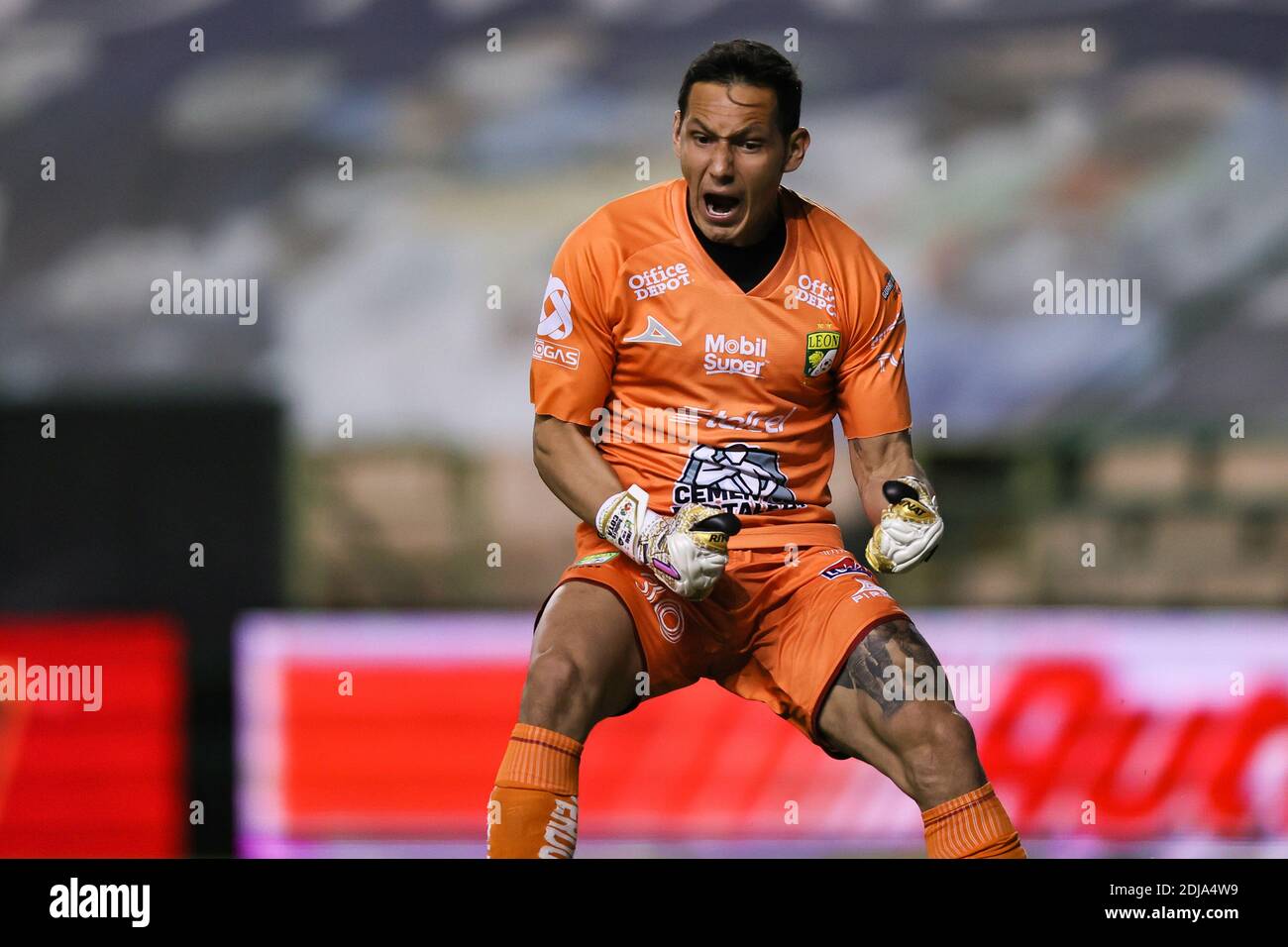 Pumas unam goalkeeper hi-res stock photography and images - Alamy