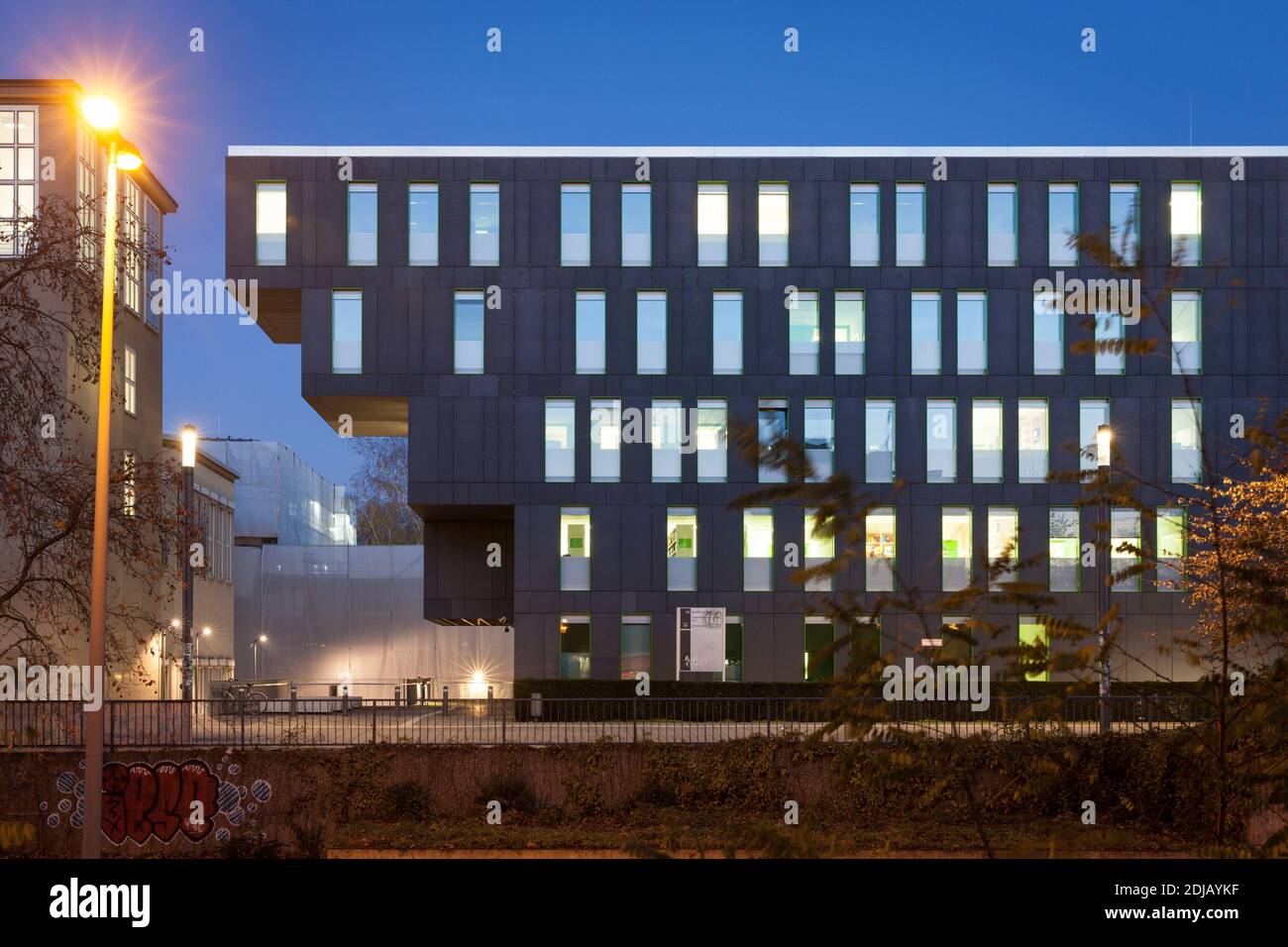 the SSC Studierenden Service Center building (Service Center for students) of the University of Cologne in the district Lindenthal, Schuster architect Stock Photo