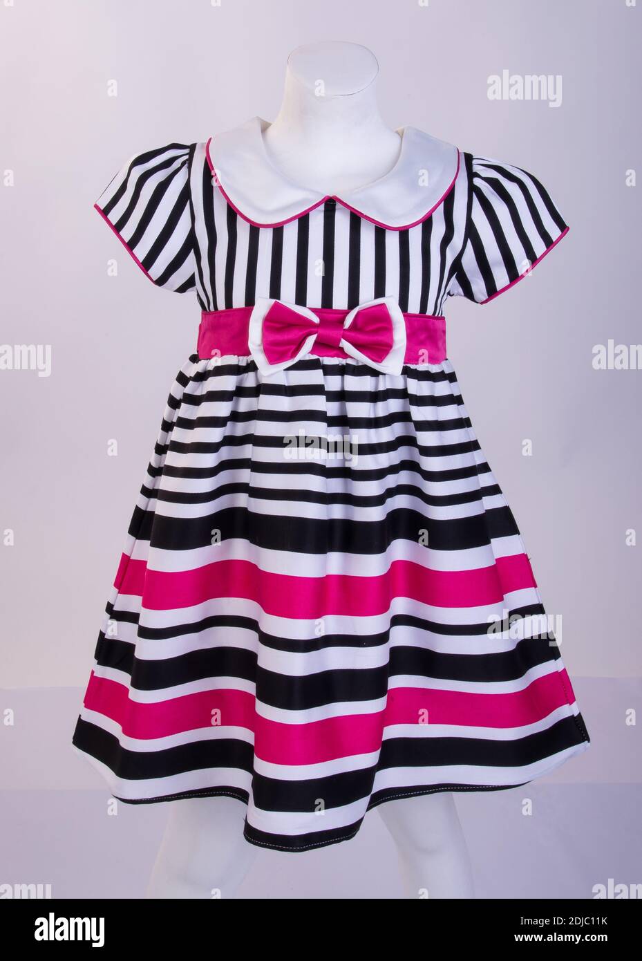 Black and white striped dress hi-res stock photography and images - Alamy