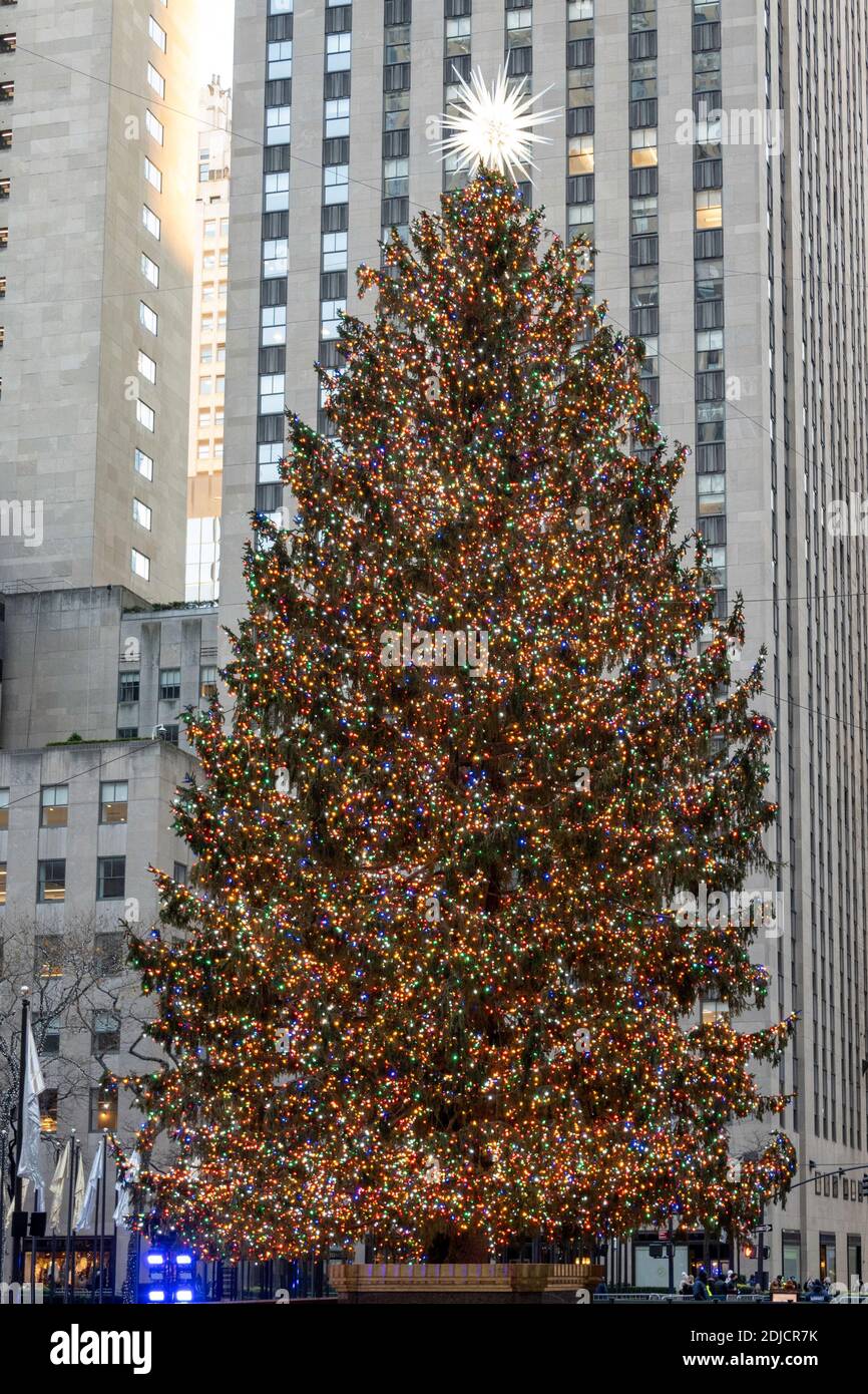 The Rockefeller Center Christmas Tree, 2020, NYC, USA Stock Photo Alamy