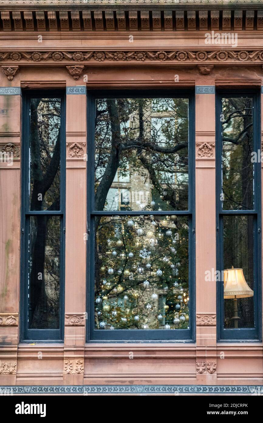 Holiday season at The National Arts Club at Gramercy Park, NYC, USA Stock Photo